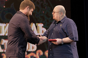 Рамзан Кадыров присвоил Александру Калягину звание заслуженного деятеля искусств Чеченской Республики