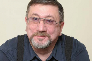 Сегодня юбилейный День Рождения отмечает заведующий труппой, засл.арт.РФ - Сергей Тонгур