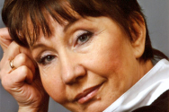 /news/segodnya-den-rozhdeniya-otmechaet-aktrisa-lyudmila-dmitrieva/
