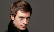 /news/segodnya-den-rozhdeniya-otmechaet-nash-akter-seregy-davydov/