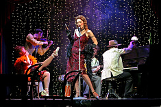 /news/videotranslyatsiya-arkhivnykh-spektakley-et-cetera-lyuset-gote-ili-strelyay-srazu/