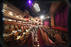 /news/opros-zriteley-teatrov-moskvy-/