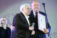 /news/mikhail-shvydkoy-smelyanskiy-dokazal-chto-prodyuserstvo-eto-tvorcheskaya-professiya/