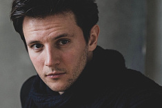 /news/segodnya-den-rozhdeniya-otmechaet-akter-et-cetera-kirill-shcherbina__/