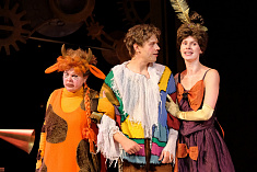 /news/segodnya-v-spektakle-korolevskaya-korova-rol-pastukha-vpervye-ispolnit-vladimir-urm/