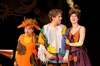 Сегодня в спектакле "Королевская корова" роль Пастуха впервые исполнит Владимир Урм