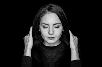 Рубрика "Один день с артистом": Кристина Гагуа о закулисной жизни спектакля "Ревизор.Версия"