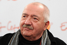 /news/segodnya-den-rozhdeniya-otmechaet-nar-art-sssr-teatralnyy-rezhisser-robert-sturua__11/