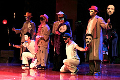 /news/gastroli-v-tbilisi-16-i-17-iyunya-spektakl-komediya-oshibok/