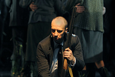/news/anton-pakhomov-nominant-premii-zvezda-teatrala/