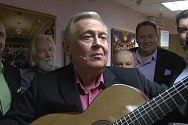 /news/artisty-mkht-im-a-p-chekhova-pozdravili-nas-s-nastupayushchim-27-letiem/
