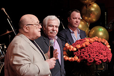 /news/26-maya-aleksandr-kalyagin-otmetil-svoy-den-rozhdeniya-v-teatre/