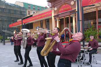 Фоторепортаж с юбилейного вечера Александра Калягина
