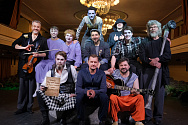 /news/spektakl-lodochnik-na-stsene-magadanskogo-teatra-dramy-i-komedii/