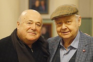 /news/oleg-tabakov-gost-programmy-otzvuki-teatra-s-aleksandrom-kalyaginym/