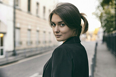 /news/segodnya-den-rozhdeniya-otmechaet-aktrisa-et-cetera-anastasiya-beluga/