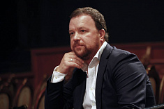 /news/proshchanie-s-leonidom-osharinym/