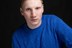 /news/segodnya-den-rozhdeniya-otmechaet-akter-et-cetera-danil-nikitin/