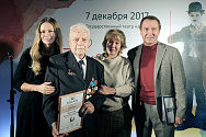 /news/vchera-nikolayu-mitrofanovichu-maksimovu-byla-vruchena-premiya-fonda-artist/