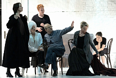 /news/repetitsii-spektaklya-eto-tak-esli-vam-tak-kazhetsya-premera-v-sentyabre/