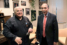 /news/aleksandr-kalyagin-nagrazhden-pochetnym-znakom-samarskiy-krest/