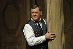 /news/pamyati-petra-smidovicha-spektakl-serdtse-ne-kamen-9-noyabrya/