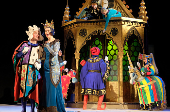 В рамках празднования Дня города мы покажем спектакль "Тайна тетушки Мэлкин"