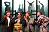 /news/16-i-17-yanvarya-v-teatre-et-cetera-premera-spektaklya-chaynaya-po-pese-lao-she/