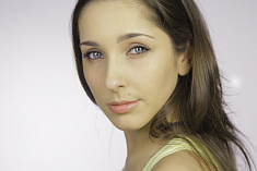 /news/s-dnem-rozhdeniya-pozdravlyaem-aktrisu-marinu-dubkovu/