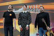 /news/vystuplenie-akterov-et-cetera-v-muzee-pobedy-v-ramkakh-aktsii-romashka-pobedy-semeynaya-istoriya-voy/