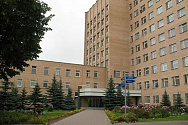 /news/artisty-moskovskogo-teatra-et-cetera-posetili-filial-voennogo-gospitalya-im-n-n-burdenko/