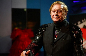 Памяти театрального режиссера Романа Виктюка